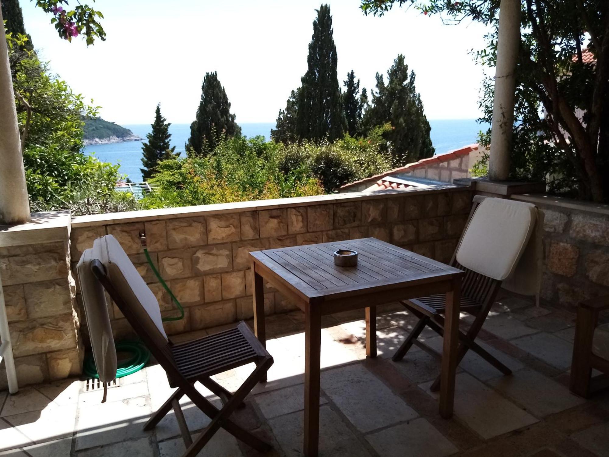 Emi Dubrovnik